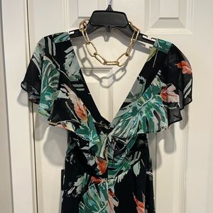 016 NWT Bebe Black Floral Flutter Sleeve Jumpsuit 🌴